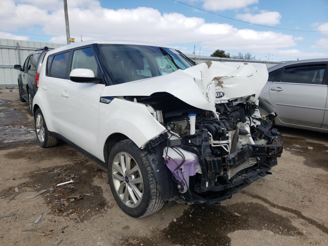 KIA SOUL + 2018 with VIN KNDJP3A52J7904114 - Photo from auction