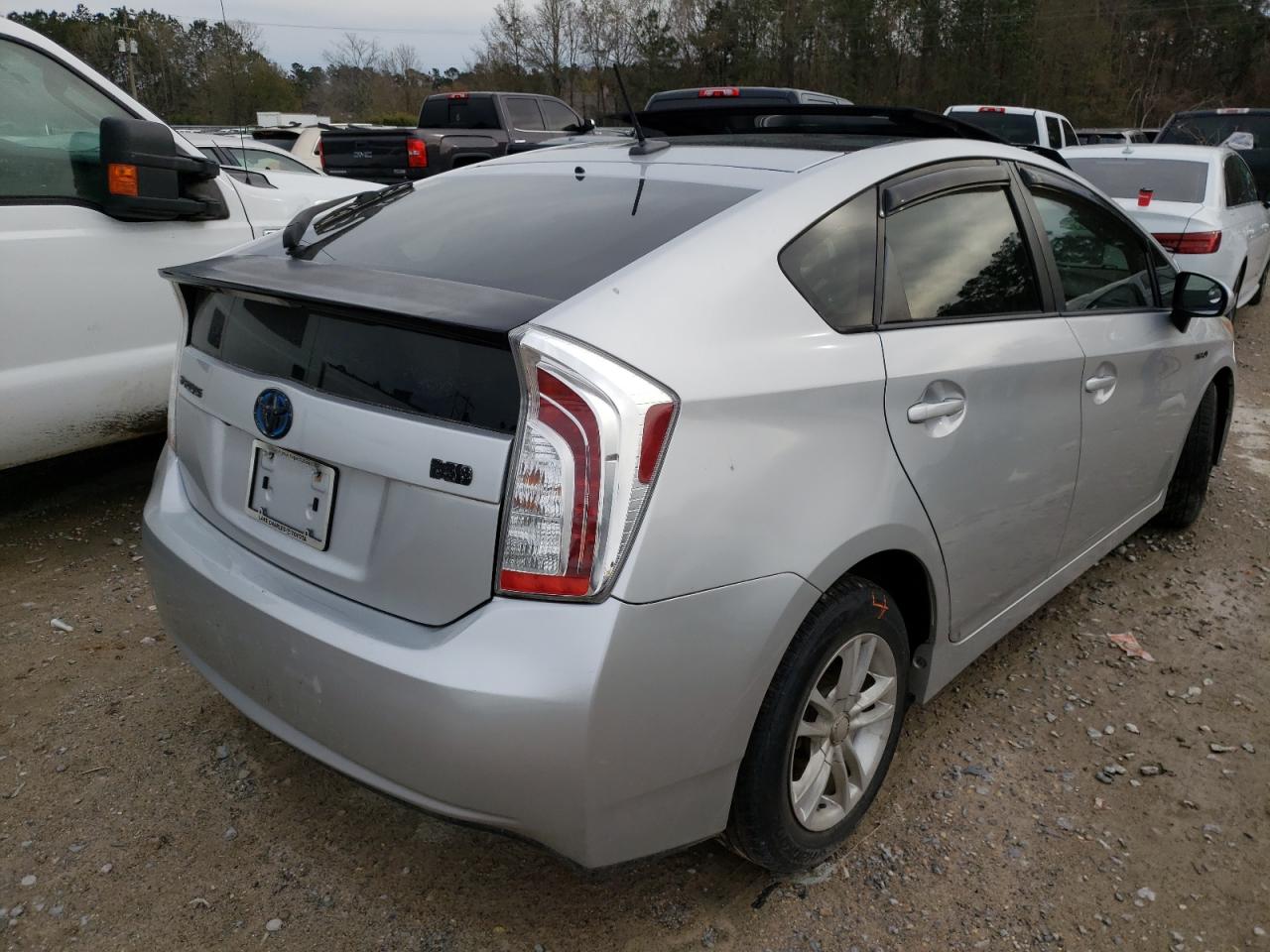 Photo 4 from auction – 2014 TOYOTA PRIUS with VIN JTDKN3DUXE1780146