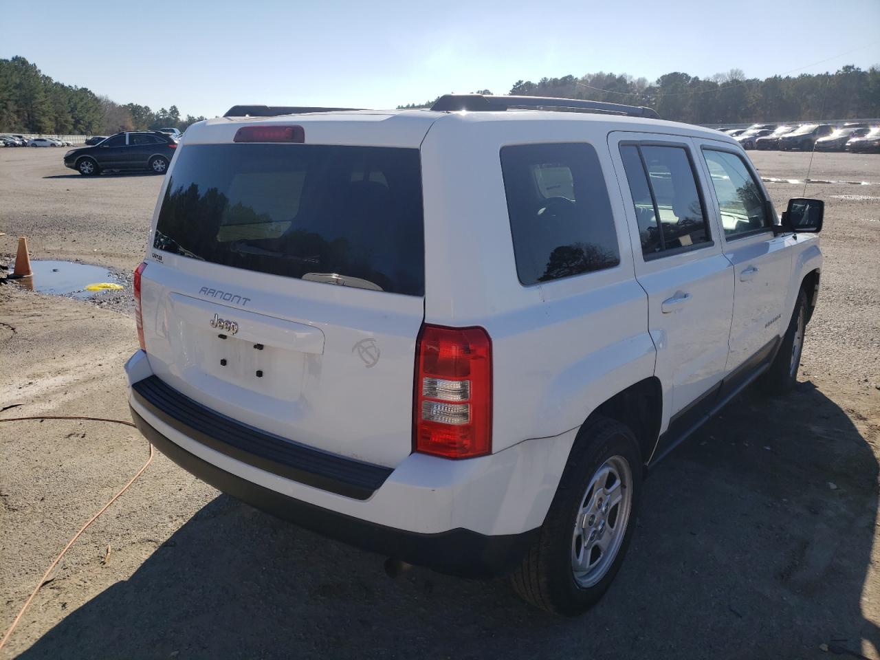 Photo 4 from auction – 2015 JEEP PATRIOT SP with VIN 1C4NJPBA0FD377138