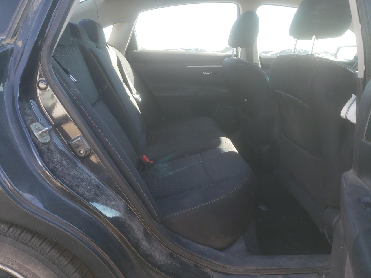 Photo 6 from auction – 2017 NISSAN ALTIMA 2.5 with VIN 1N4AL3AP5HC127027