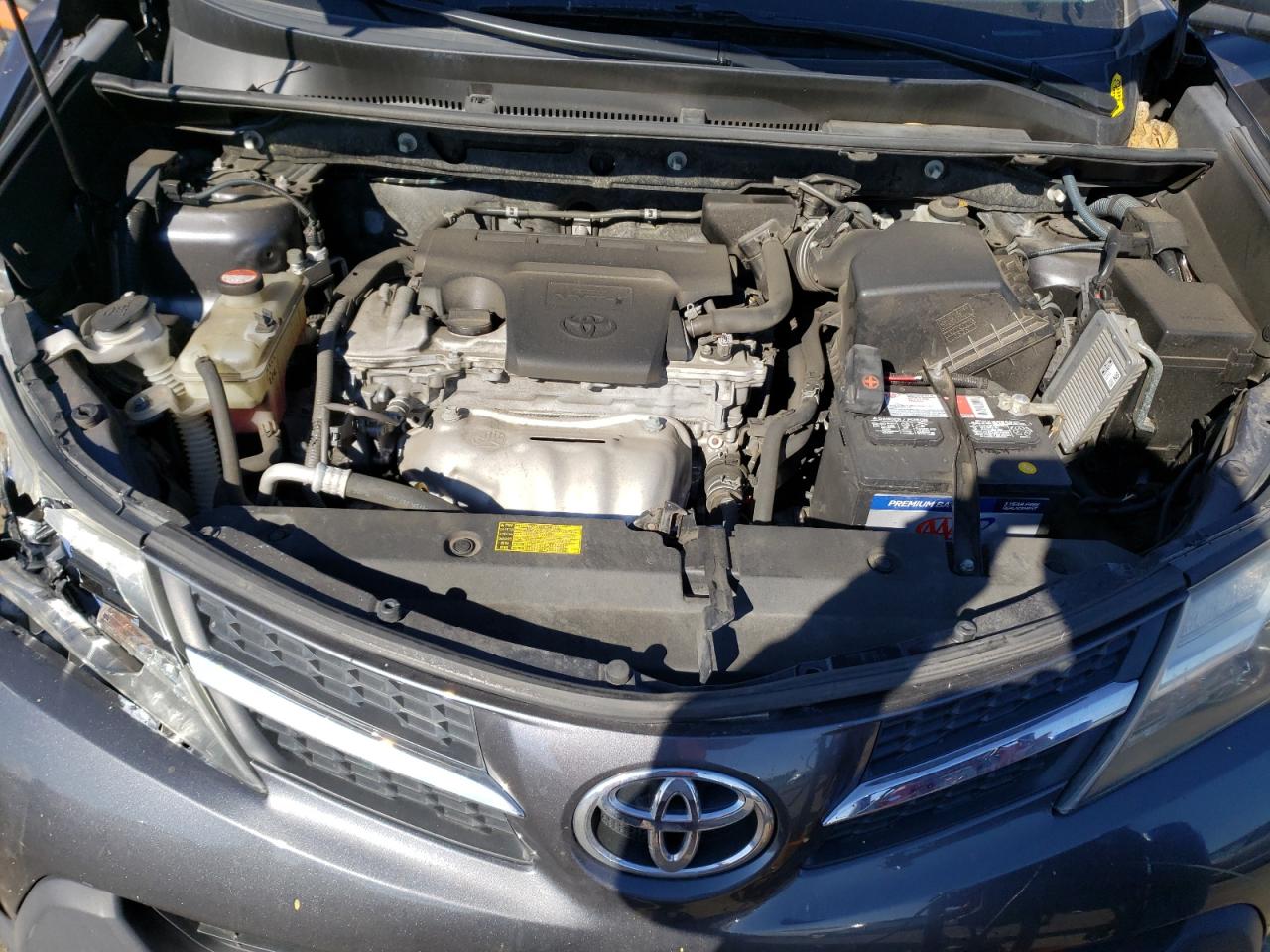 Photo 7 from auction – 2014 TOYOTA RAV4 XLE with VIN JTMRFREV0EJ003576
