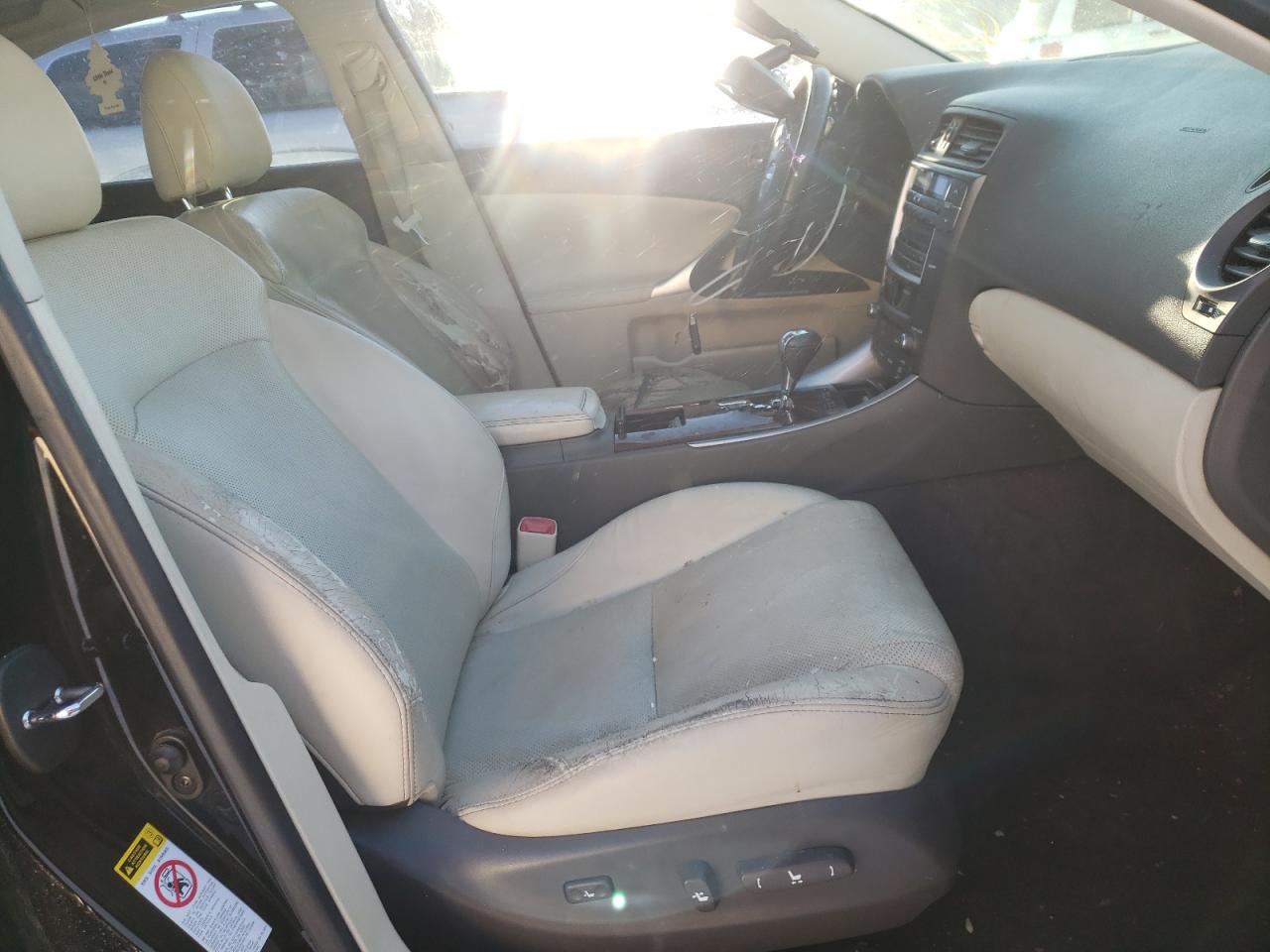 Photo 5 from auction – 2010 LEXUS IS 250 with VIN JTHBF5C2XA5125205