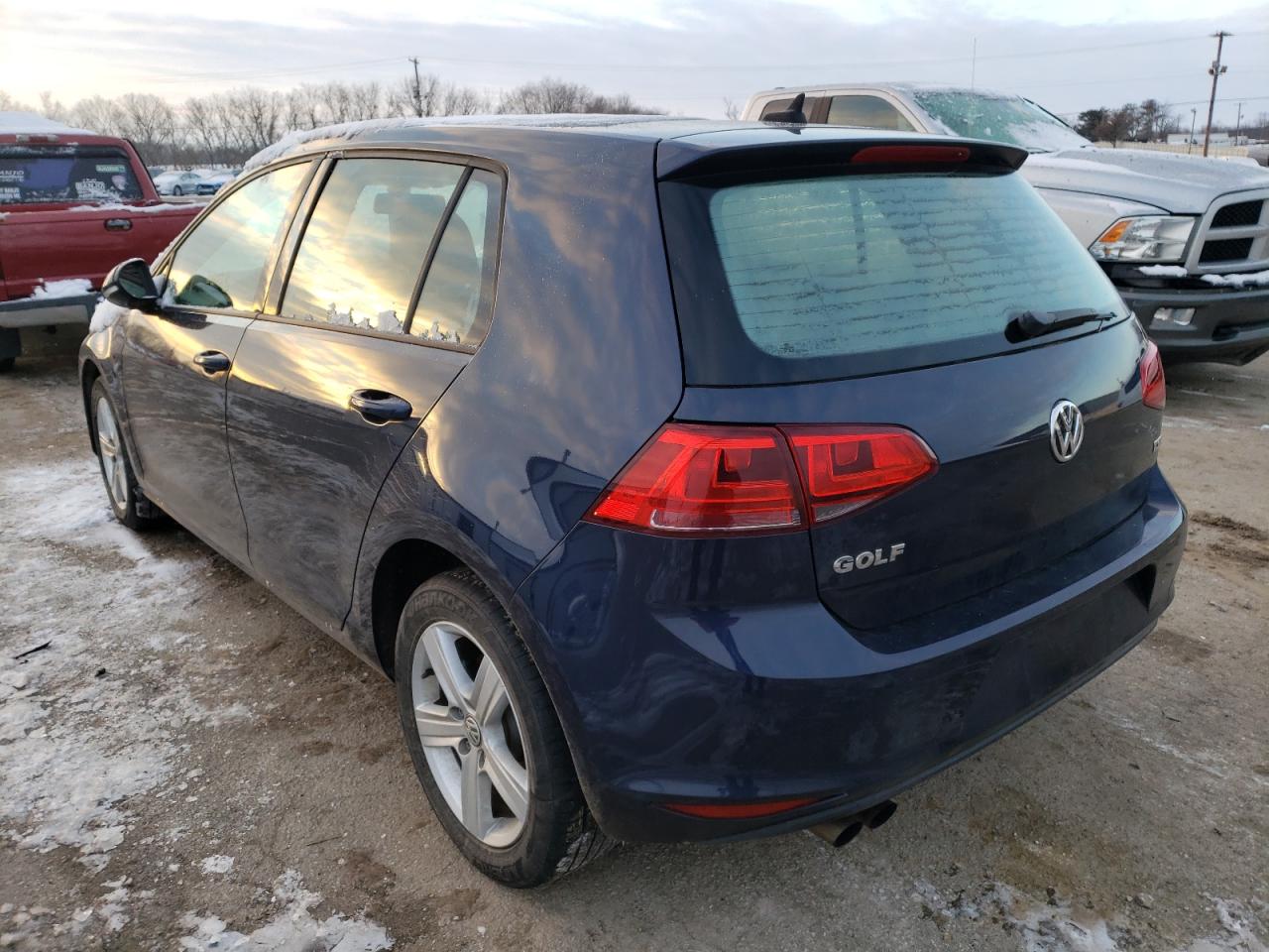 Photo 3 from auction – 2017 VOLKSWAGEN GOLF S with VIN 3VW217AU2HM073439
