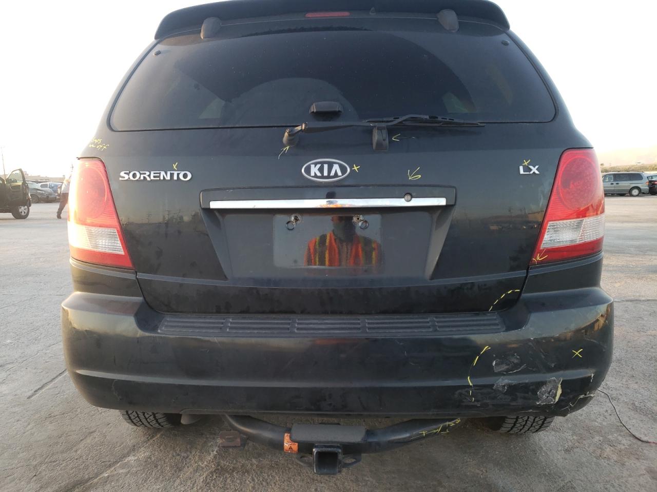 Photo 9 from auction – 2006 KIA SORENTO EX with VIN KNDJC733765584886