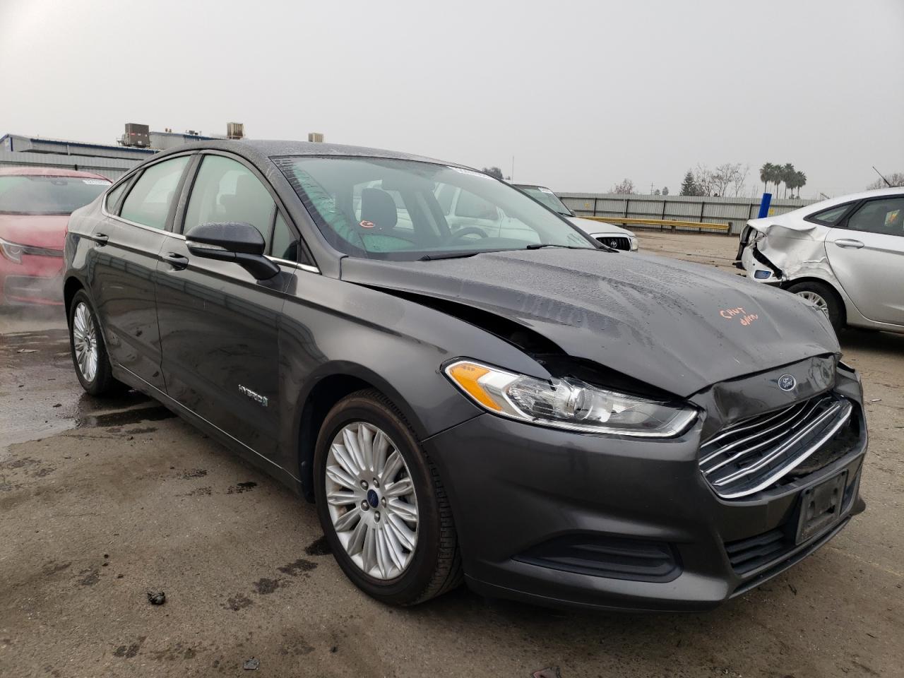 FORD FUSION SE 2015 with VIN 3FA6P0LU1FR144529 - Photo from auction