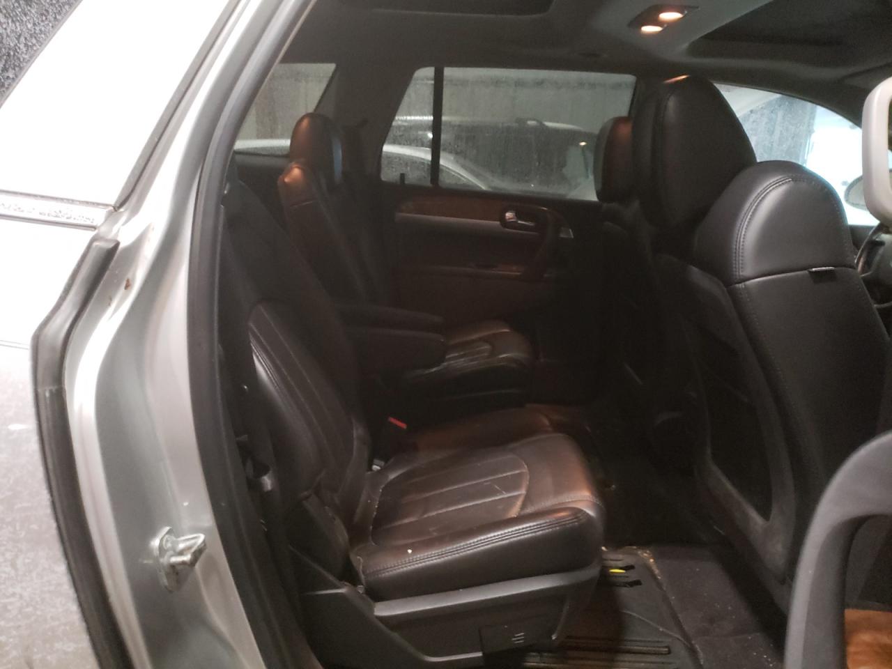 Фото 6 с аукциона – 2010 BUICK ENCLAVE CX с VIN 5GALRCED0AJ132186