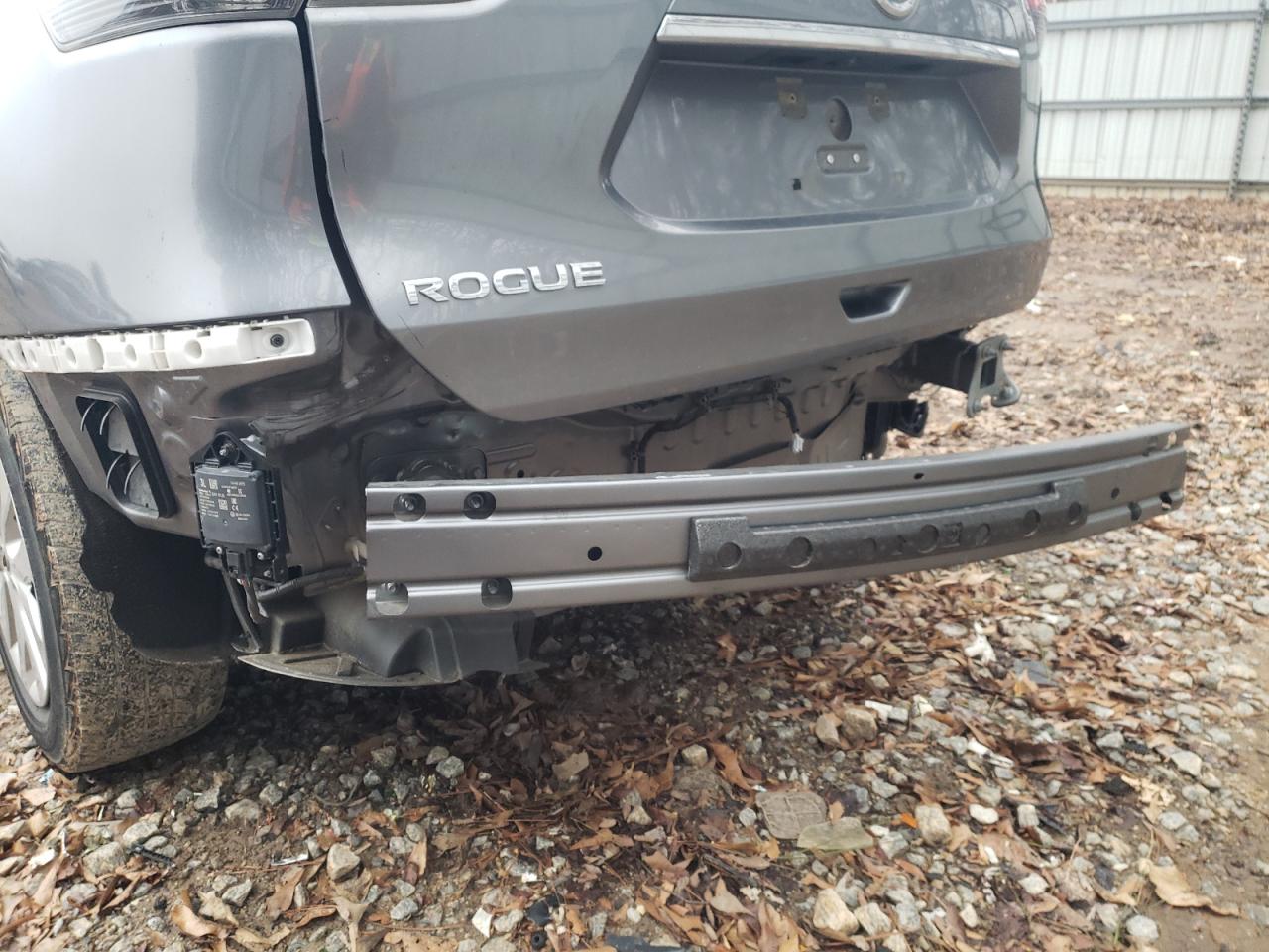 Photo 9 from auction – 2018 NISSAN ROGUE S with VIN KNMAT2MTXJP580569