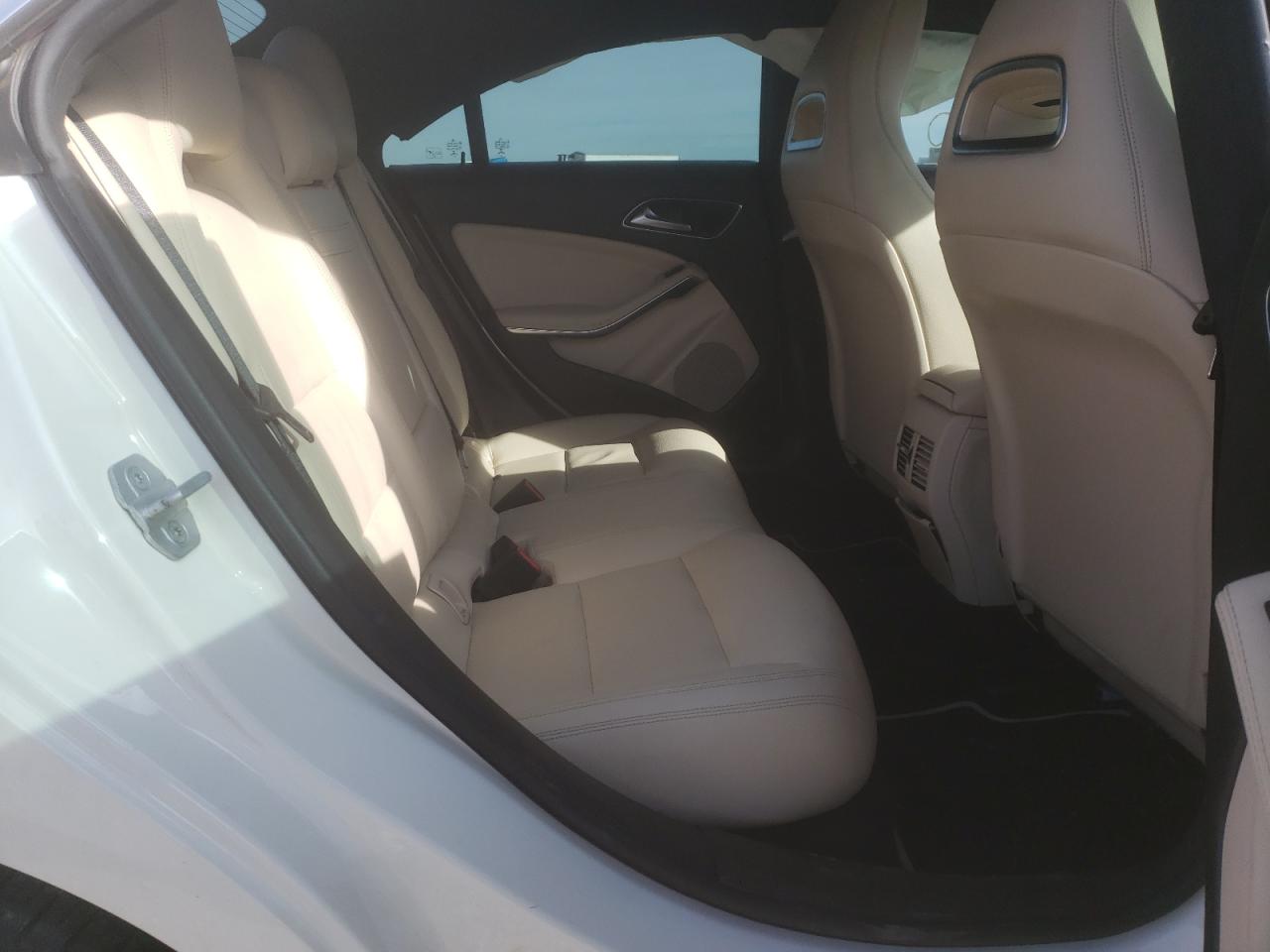 Photo 6 from auction – 2016 MERCEDES-BENZ CLA 250 with VIN WDDSJ4EB3GN293760