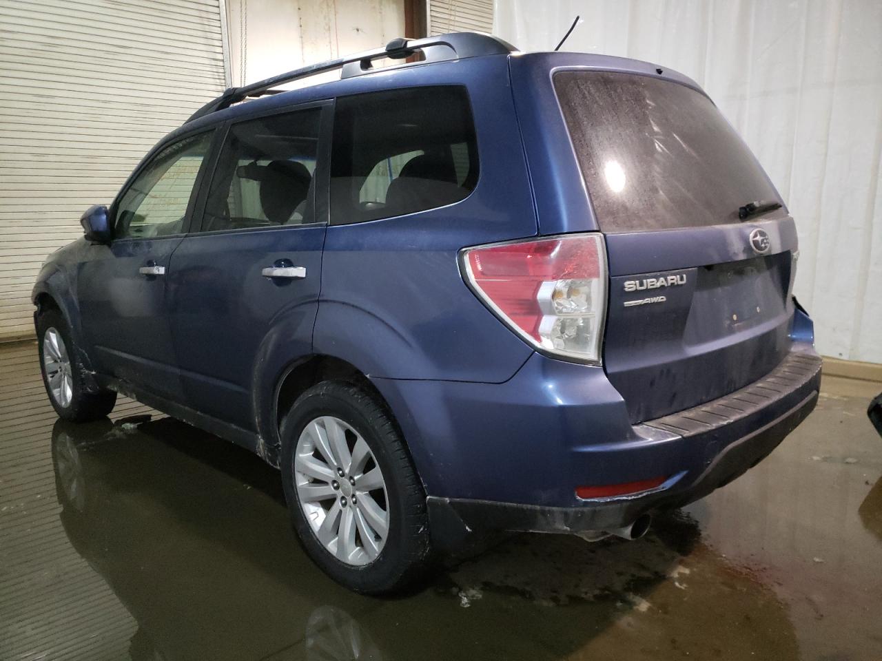 Photo 3 from auction – 2011 SUBARU FORESTER L with VIN JF2SHAFC3BH710119