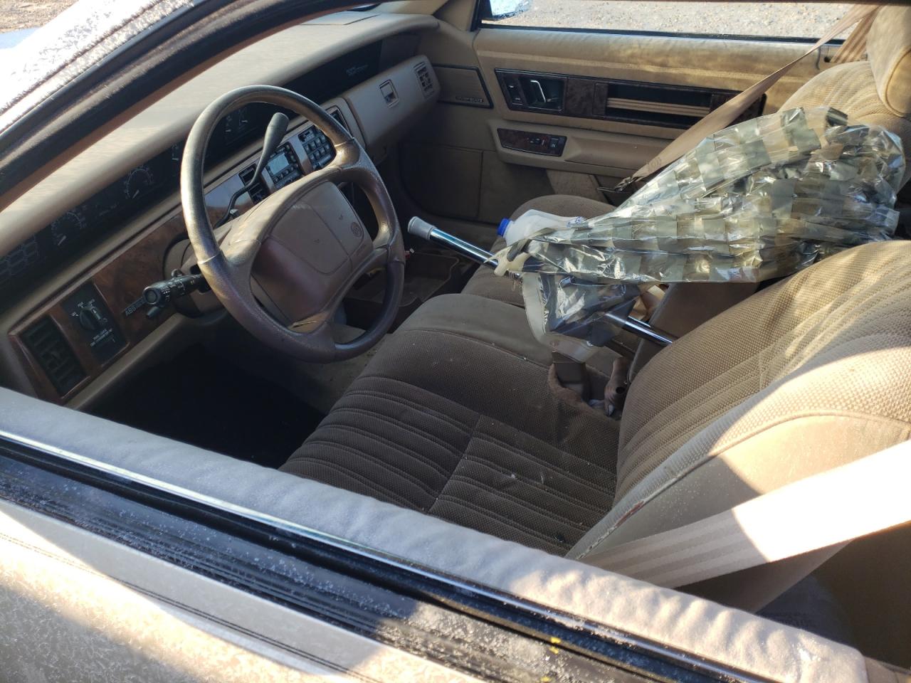 Photo 5 from auction – 1994 BUICK REGAL CUST with VIN 2G4WB15L0R1447051