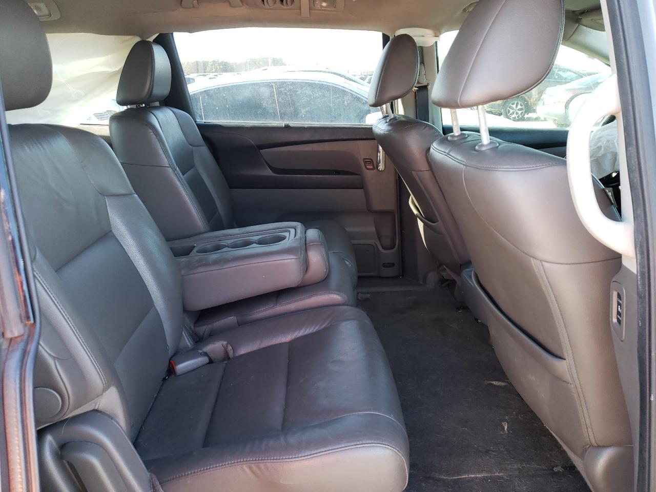 Photo 6 from auction – 2014 HONDA ODYSSEY TO with VIN 5FNRL5H90EB078172