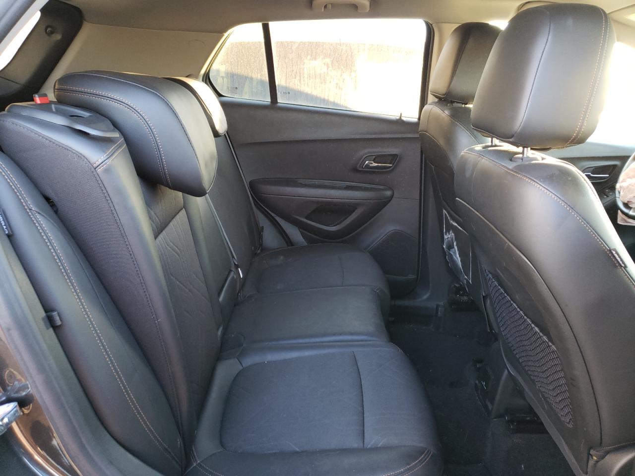 Photo 6 from auction – 2018 CHEVROLET TRAX 1LT with VIN KL7CJPSB5JB571536