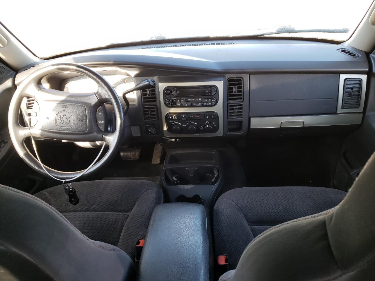 Photo 9 from auction – 2002 DODGE DURANGO SL with VIN 1B4HS48N62F199458