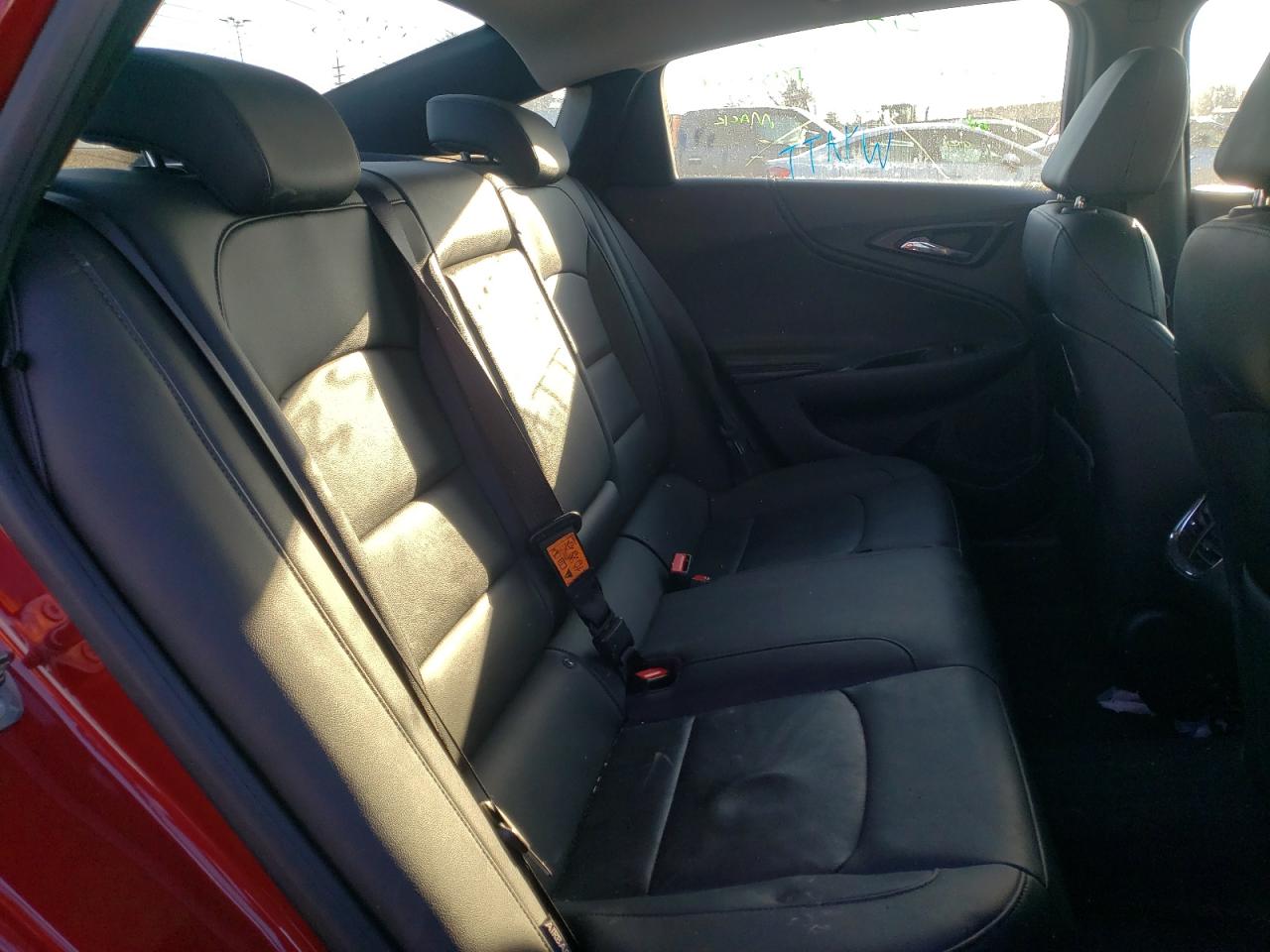 Photo 6 from auction – 2019 CHEVROLET MALIBU LT with VIN 1G1ZD5ST2KF124618