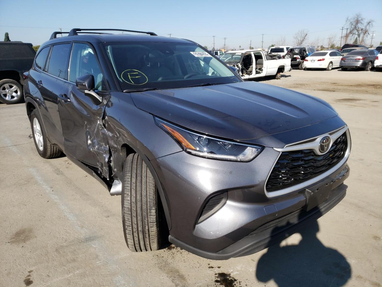 TOYOTA HIGHLANDER 2021 with VIN 5TDCZRAH7MS528312 - Photo from auction