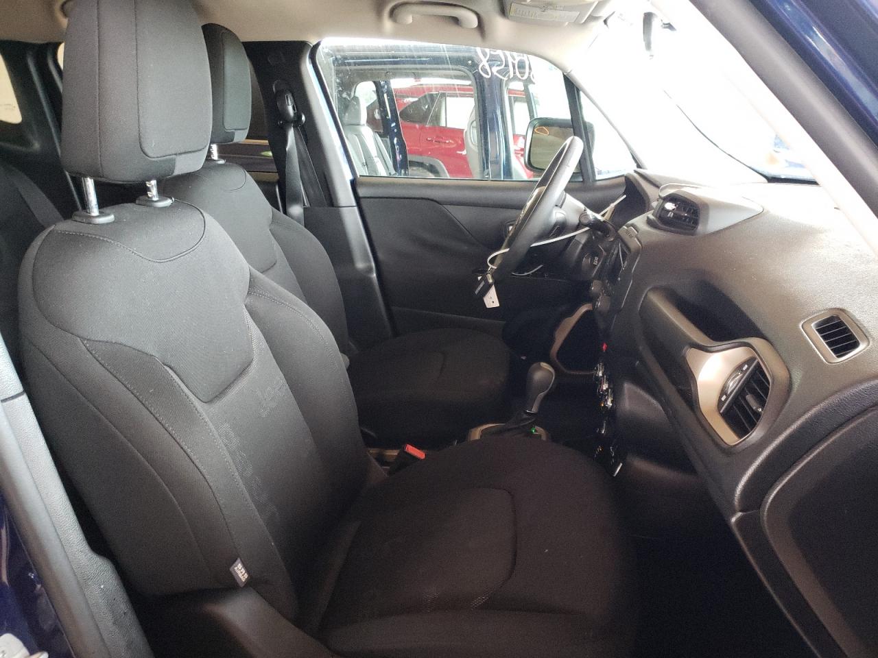 Photo 5 from auction – 2017 JEEP RENEGADE S with VIN ZACCJBABXHPF34103