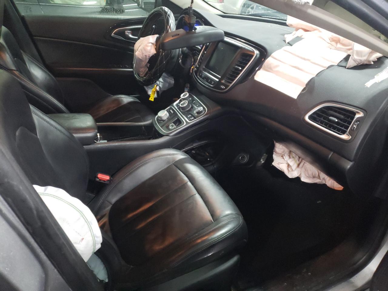 Photo 5 from auction – 2015 CHRYSLER 200 C with VIN 1C3CCCCB5FN719005