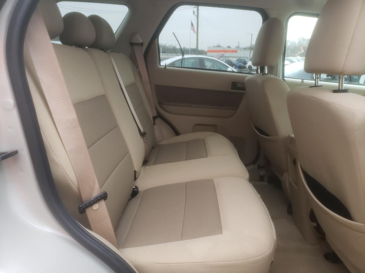 Photo 6 from auction – 2009 FORD ESCAPE XLT with VIN 1FMCU03709KA02421
