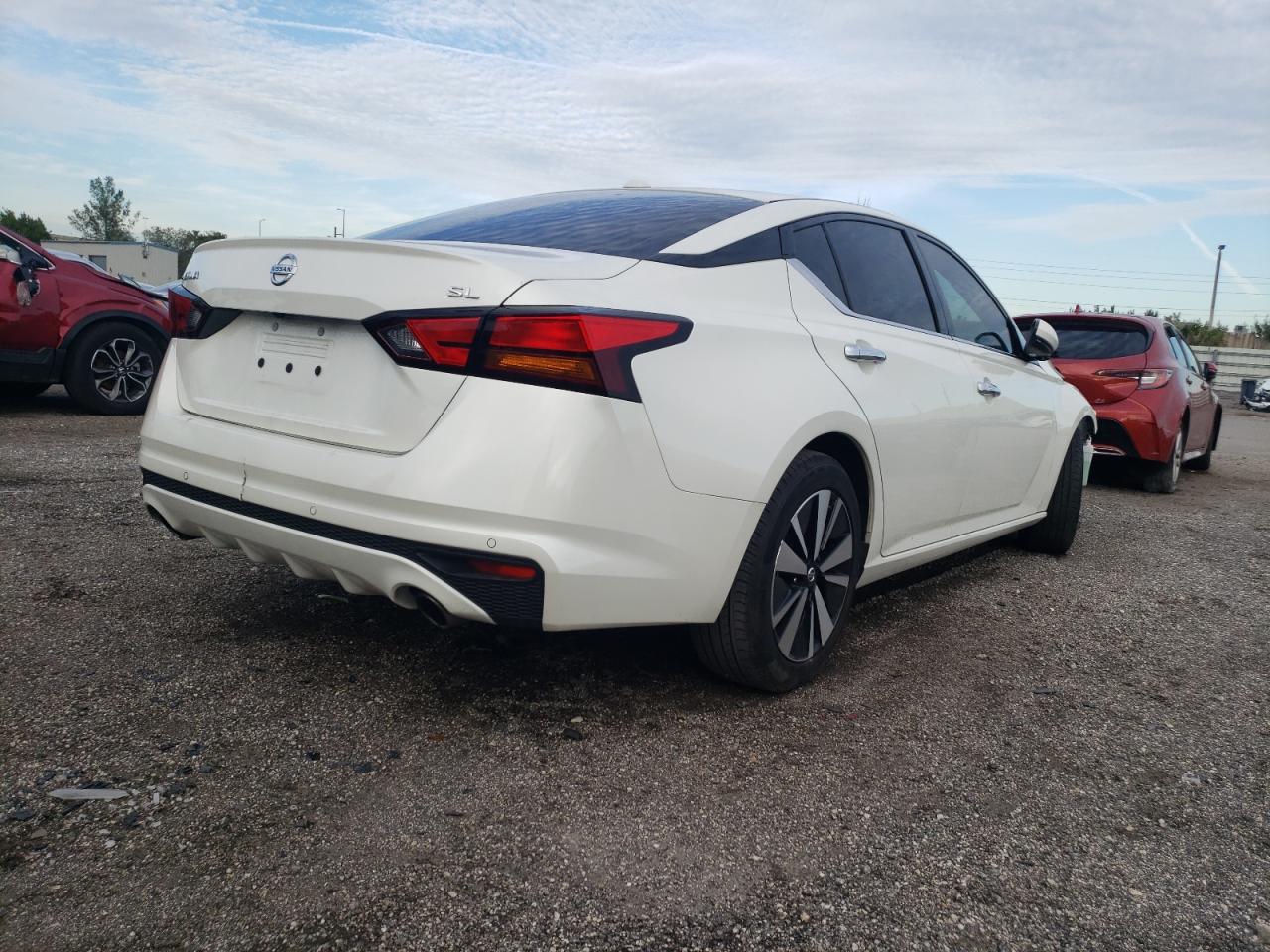Photo 4 from auction – 2020 NISSAN ALTIMA SL with VIN 1N4BL4EV0LC116464
