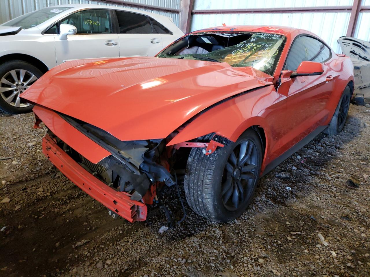 Photo 2 from auction – 2015 FORD MUSTANG with VIN 1FA6P8TH6F5313190