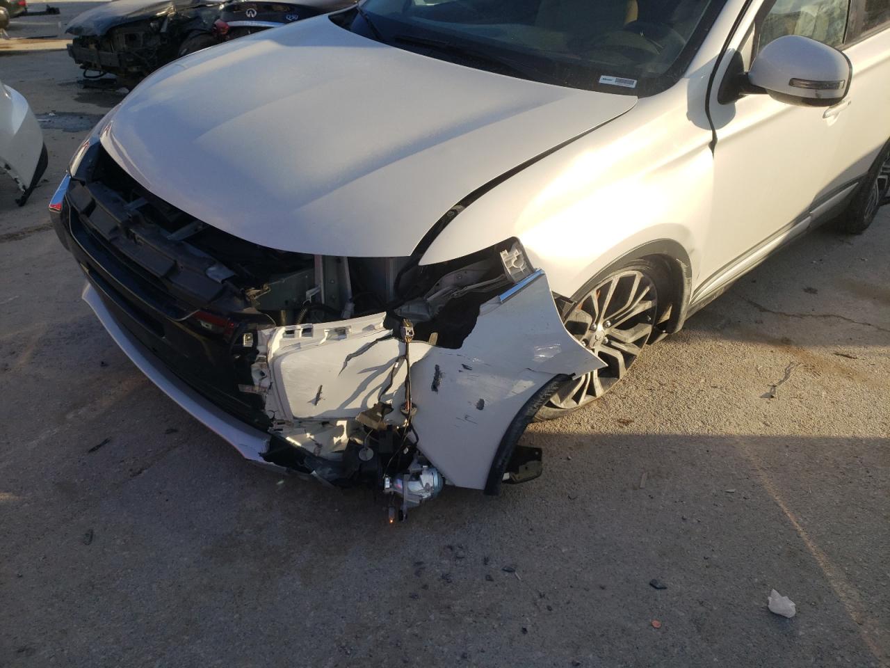 Photo 9 from auction – 2018 MITSUBISHI OUTLANDER with VIN JA4AD3A38JZ033712