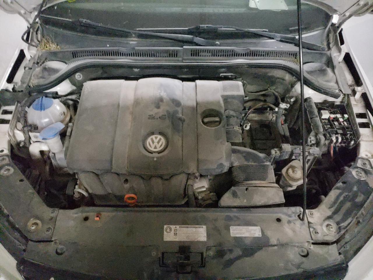 Photo 7 from auction – 2012 VOLKSWAGEN JETTA with VIN 3VWDX7AJ0CM388813