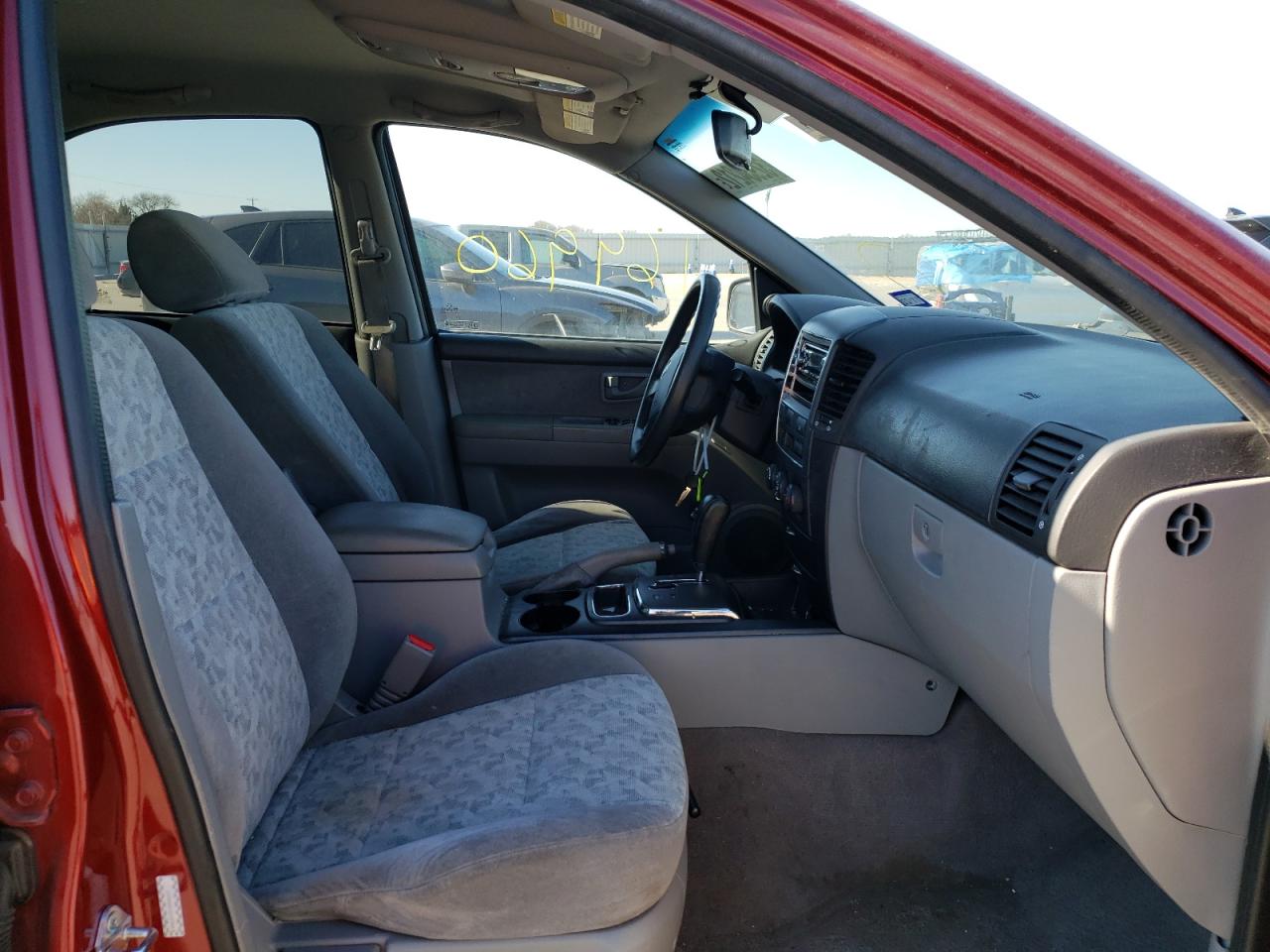 Photo 5 from auction – 2008 KIA SORENTO EX with VIN KNDJD735785845919