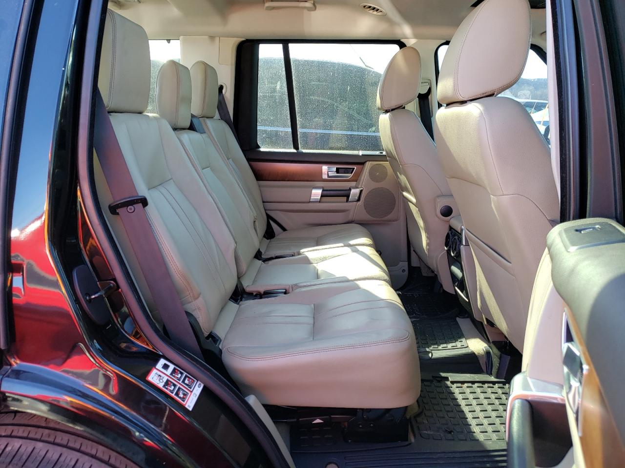 Photo 6 from auction – 2016 LAND ROVER LR4 HSE with VIN SALAG2V64GA838098