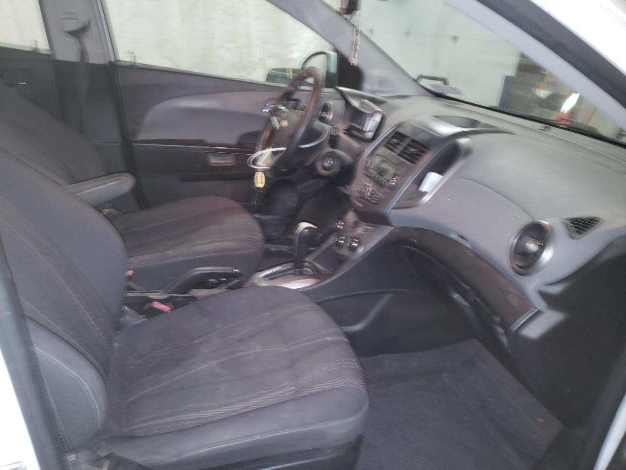Photo 5 from auction – 2012 CHEVROLET SONIC LT with VIN 1G1JC5SH7C4145036
