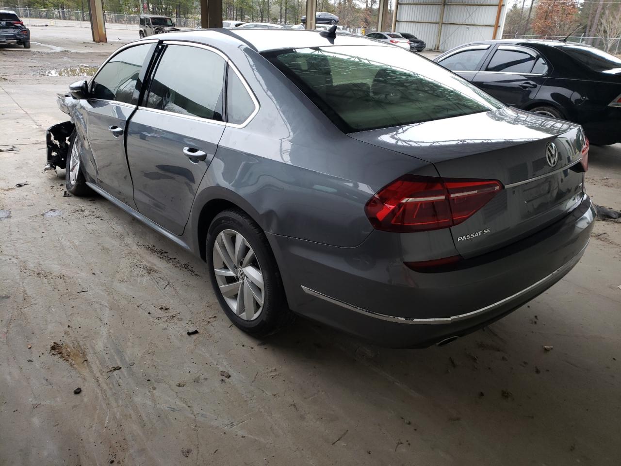 Photo 3 from auction – 2018 VOLKSWAGEN PASSAT SE with VIN 1VWBA7A35JC033290