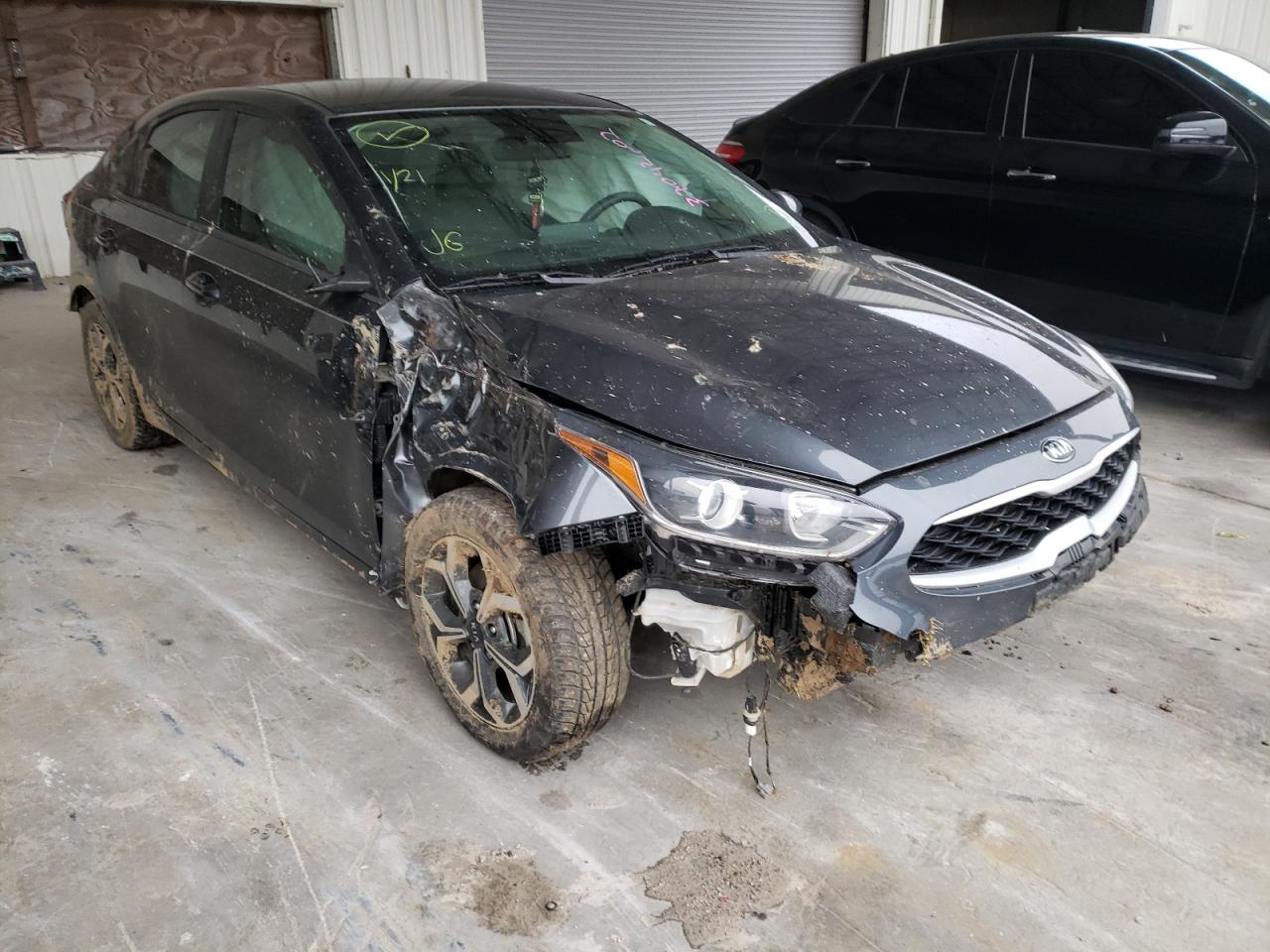 Photo 1 from auction – 2019 KIA FORTE FE with VIN 3KPF24AD7KE007440