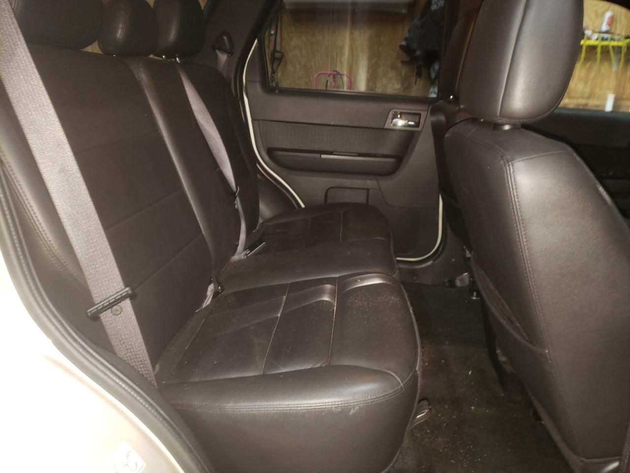 Photo 6 from auction – 2012 FORD ESCAPE LIM with VIN 1FMCU9E75CKC27524