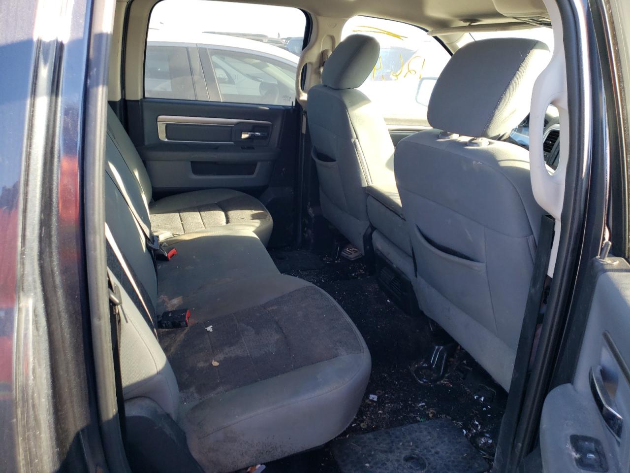 Photo 6 from auction – 2014 RAM 1500 SLT with VIN 1C6RR6LT4ES326800