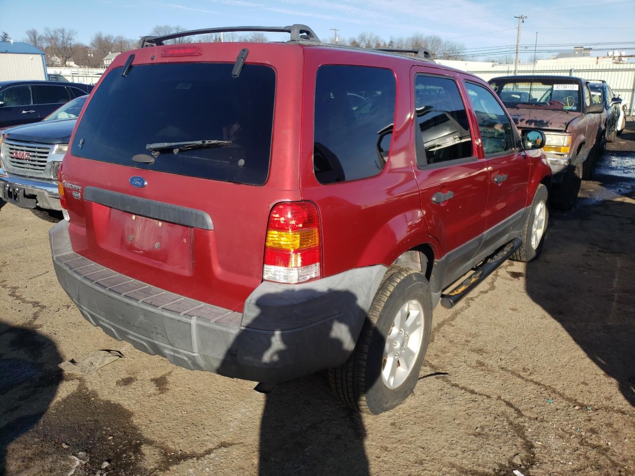 Photo 4 from auction – 2005 FORD ESCAPE XLT with VIN 1FMYU93195DA09663