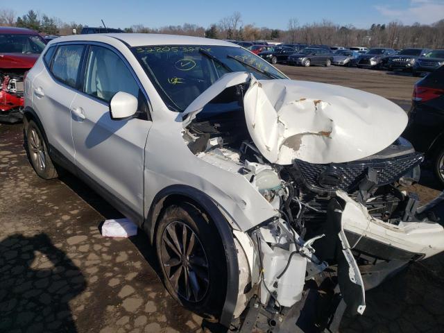NISSAN ROGUE 2017 with VIN JN1BJ1CR0HW109947 - Photo from auction