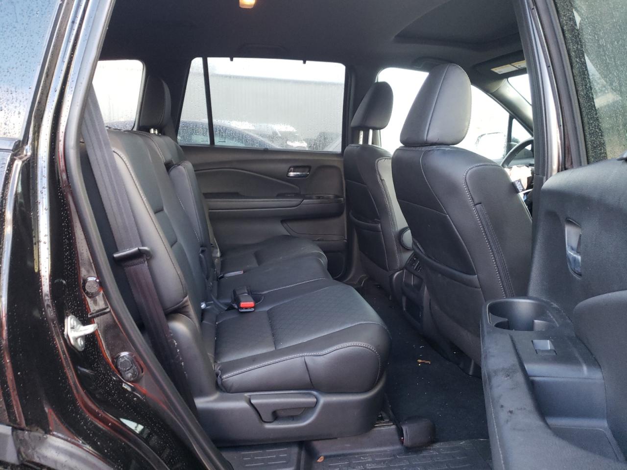 Photo 6 from auction – 2020 HONDA PASSPORT E with VIN 5FNYF8H57LB006237