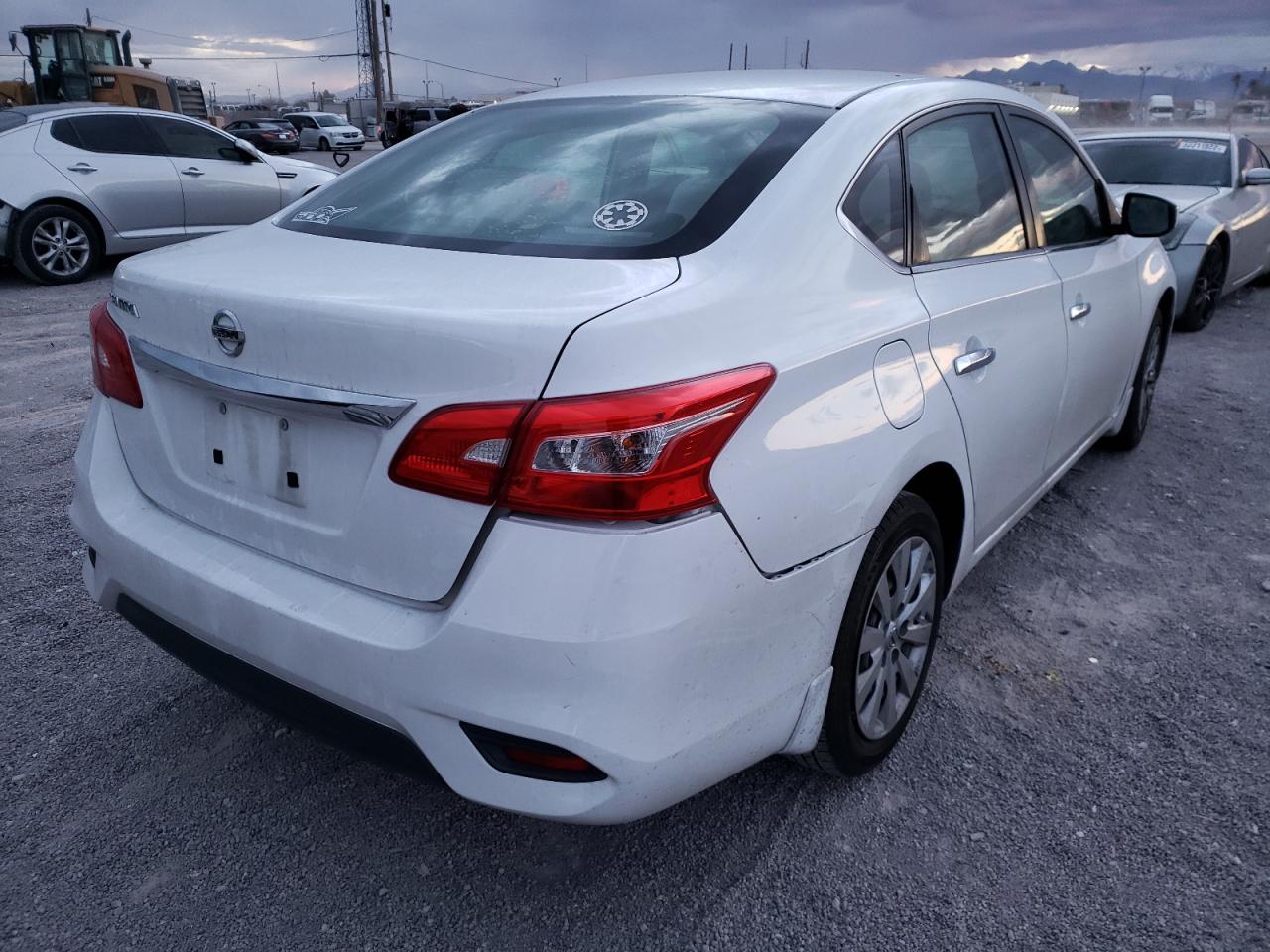 Photo 4 from auction – 2016 NISSAN SENTRA S with VIN 3N1AB7AP6GY217865