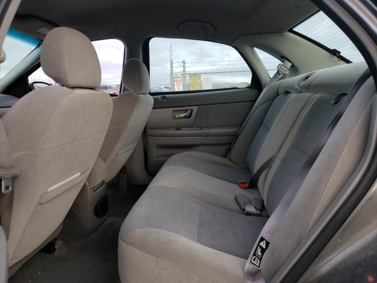 Photo 6 from auction – 2002 FORD TAURUS SES with VIN 1FAFP55U52A168296