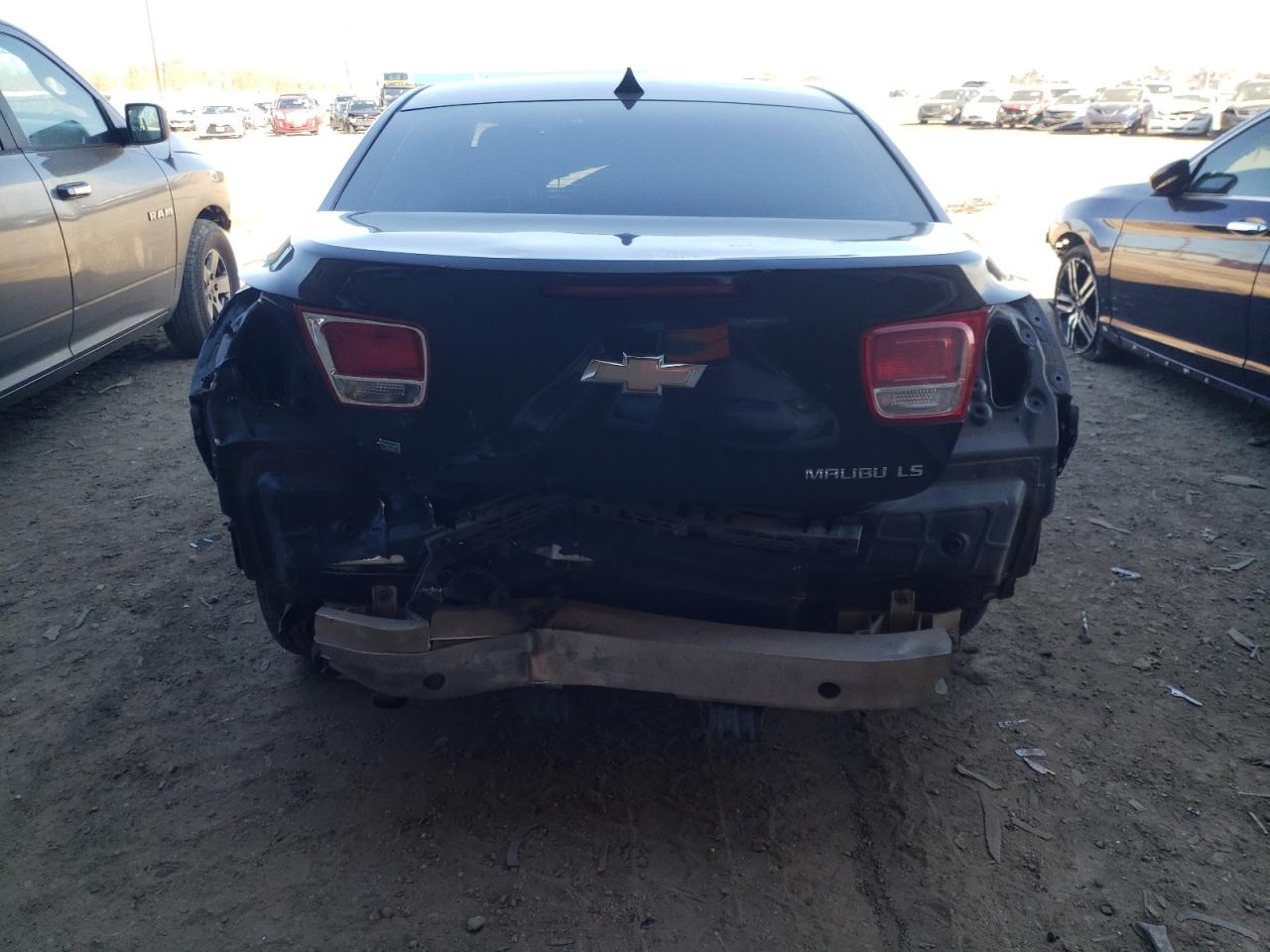 Photo 9 from auction – 2014 CHEVROLET MALIBU LS with VIN 1G11B5SL6EF277834