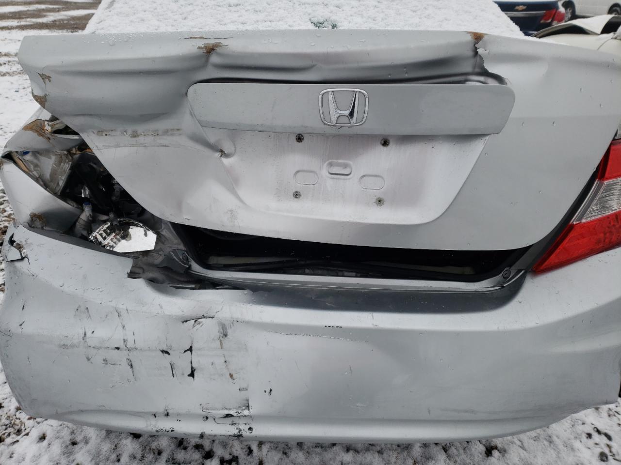 Photo 9 from auction – 2012 HONDA CIVIC LX with VIN 2HGFB2F53CH324693
