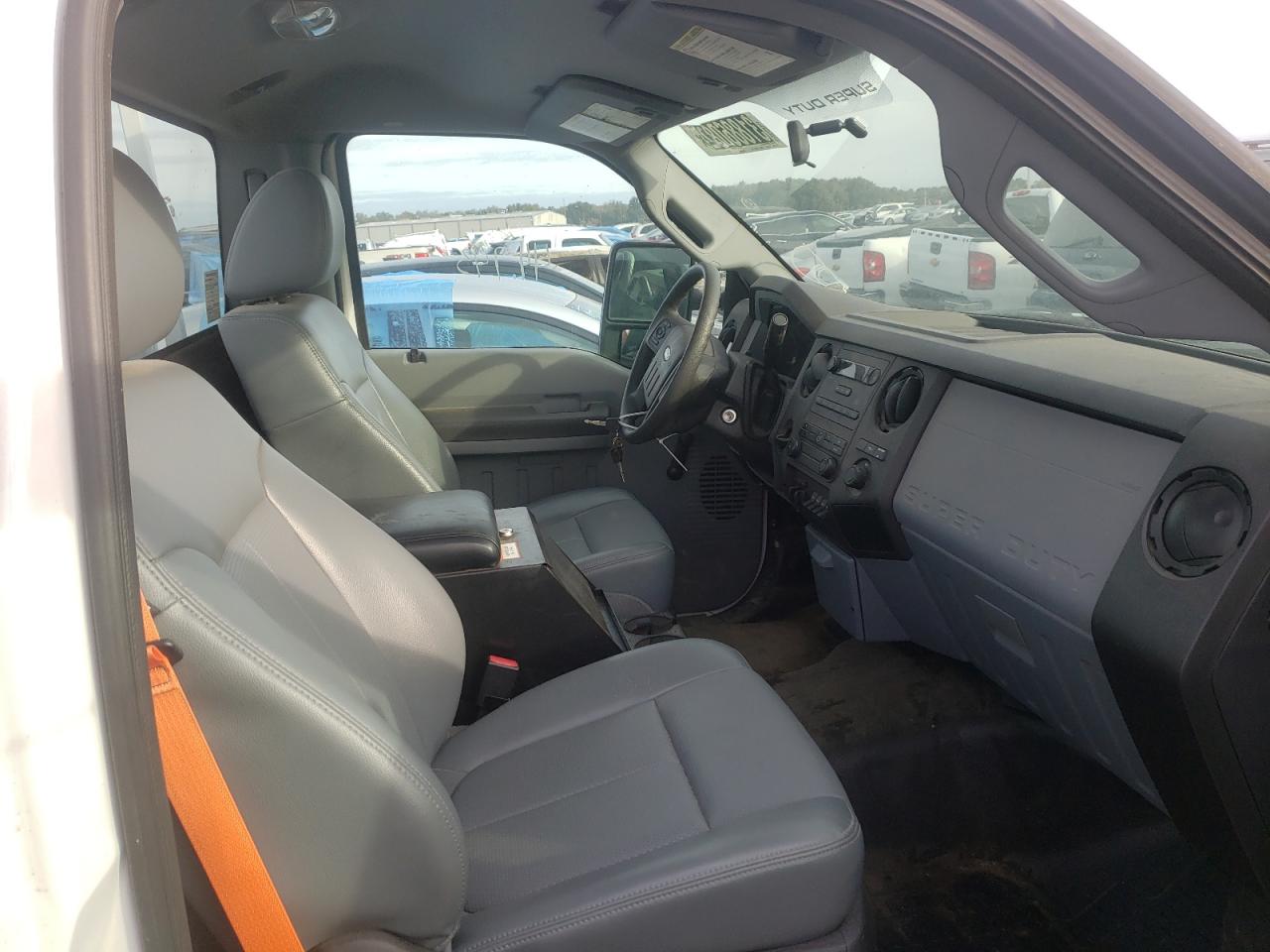 Photo 5 from auction – 2013 FORD F250 SUPER with VIN 1FTBF2A67DEB82195