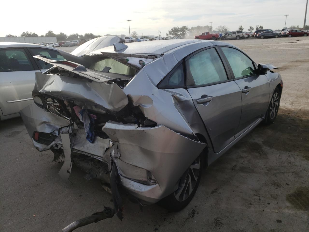 Photo 4 from auction – 2017 HONDA CIVIC EX with VIN 19XFC2F75HE082375