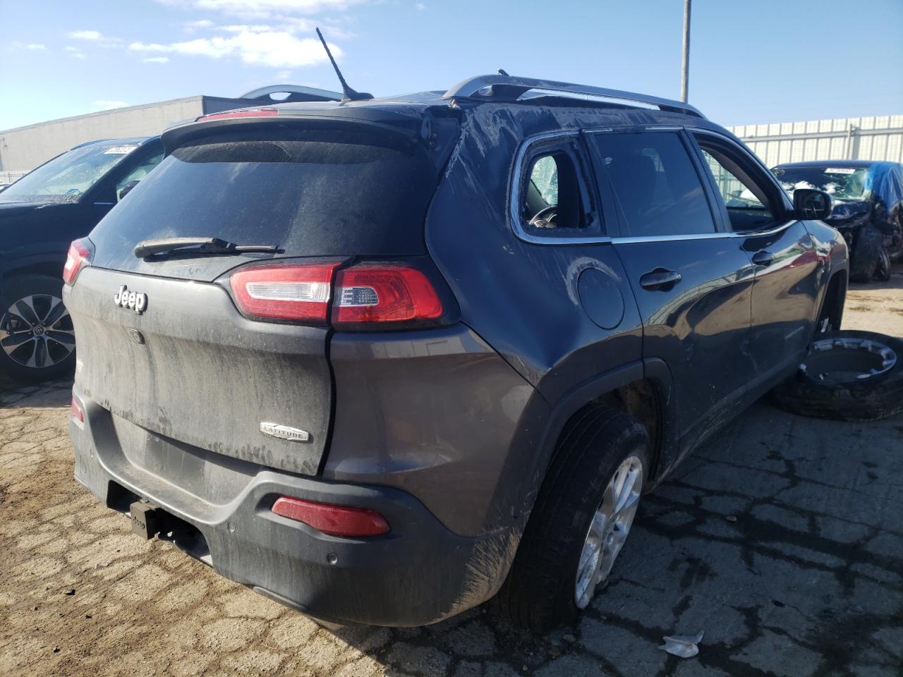 Photo 4 from auction – 2015 JEEP CHEROKEE L with VIN 1C4PJLCS7FW636852