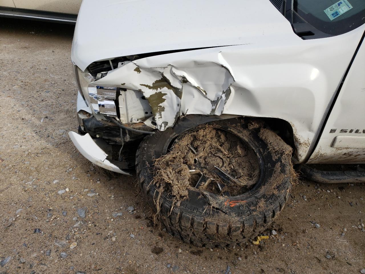 Photo 9 from auction – 2008 CHEVROLET SILVERADO with VIN 3GCEC13J98G223376