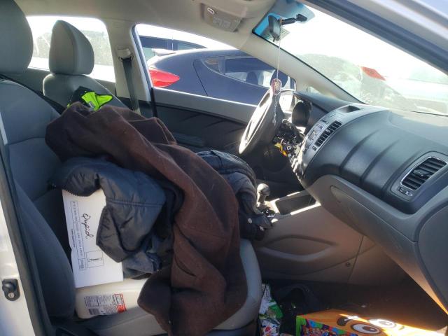 Photo 5 from auction – 2018 KIA FORTE LX with VIN 3KPFK4A73JE188514