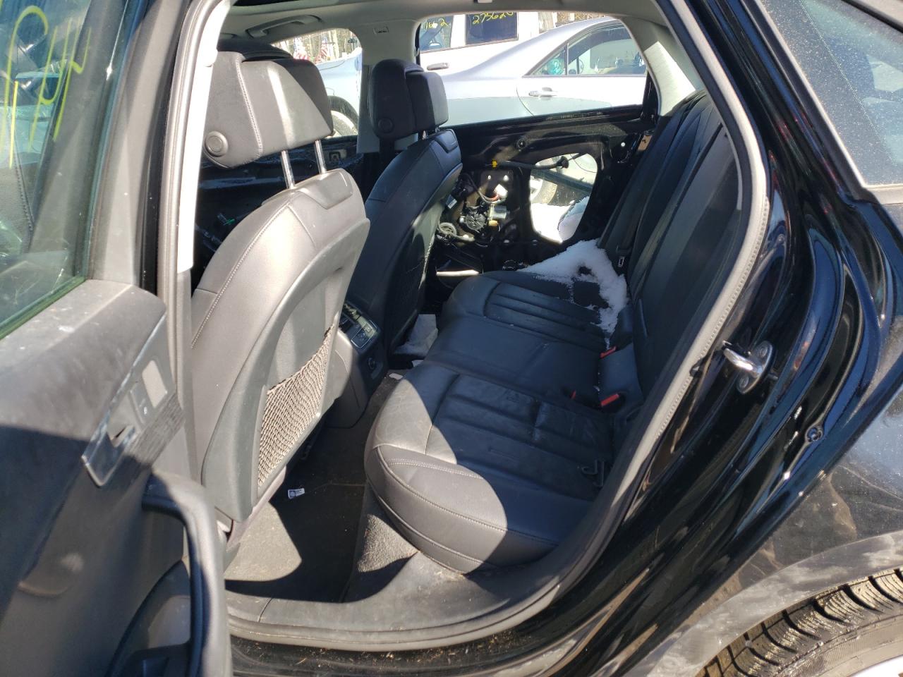 Photo 6 from auction – 2017 AUDI A4 PREMIUM with VIN WAUDNAF45HN041027