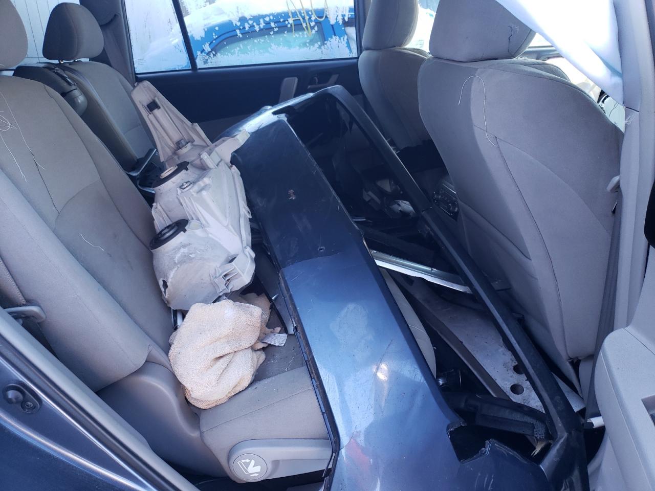 Photo 6 from auction – 2013 TOYOTA HIGHLANDER with VIN 5TDBK3EH8DS252861