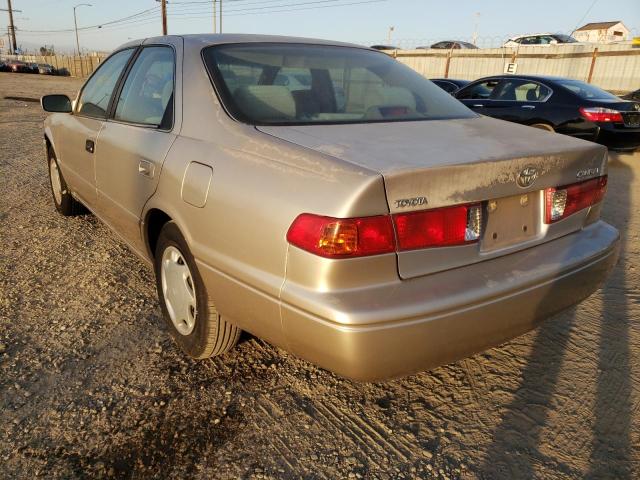 Photo 3 from auction – 2000 TOYOTA CAMRY with VIN 4T1BG22K4YU740035