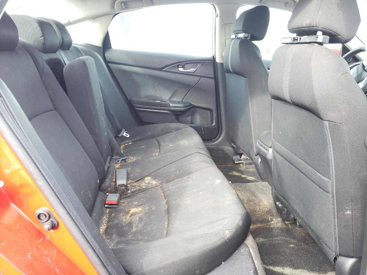 Photo 6 from auction – 2018 HONDA CIVIC EX with VIN 2HGFC2F83JH544596