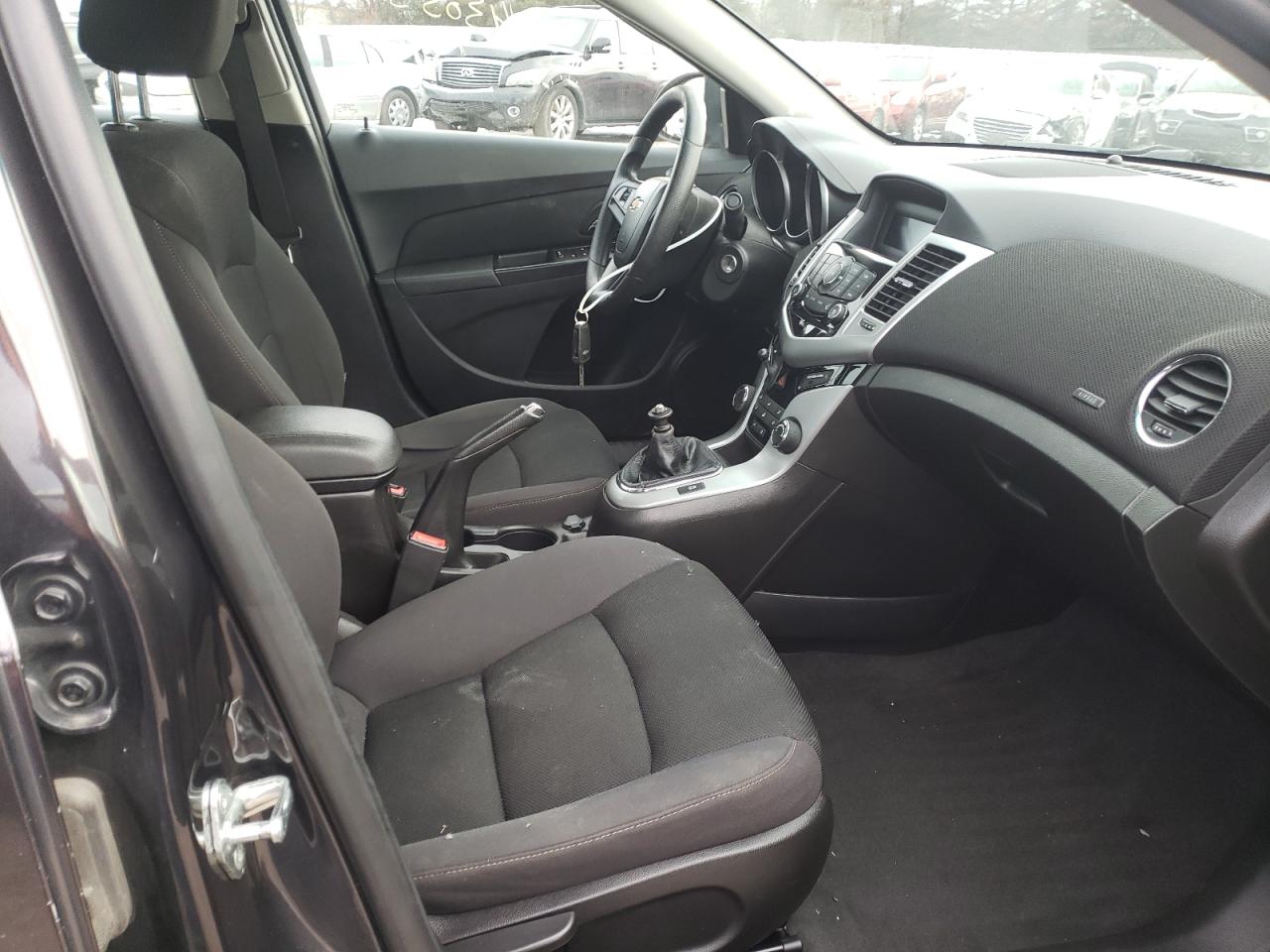 Photo 5 from auction – 2015 CHEVROLET CRUZE LT with VIN 1G1PD5SB4F7243074
